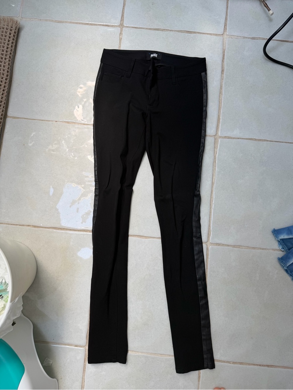 Paige Black Skinny pants with Side Leather Trim